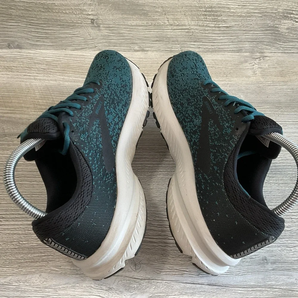 Brooks Launch 6 Womens Dark Green Running Shoes Sneakers 1202851B033 Size 9 B